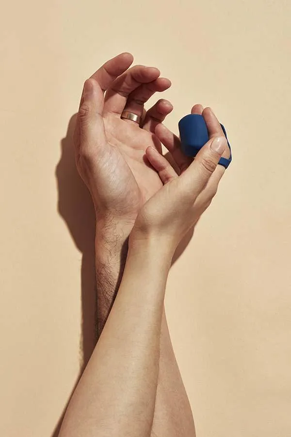 Dame Female Sex Toys Dame Fin Clitoral Vibrator