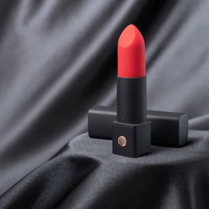 Female Sex Toys Lovense Exomoon Bluetooth Mini Lipstick Vibrator Lovense