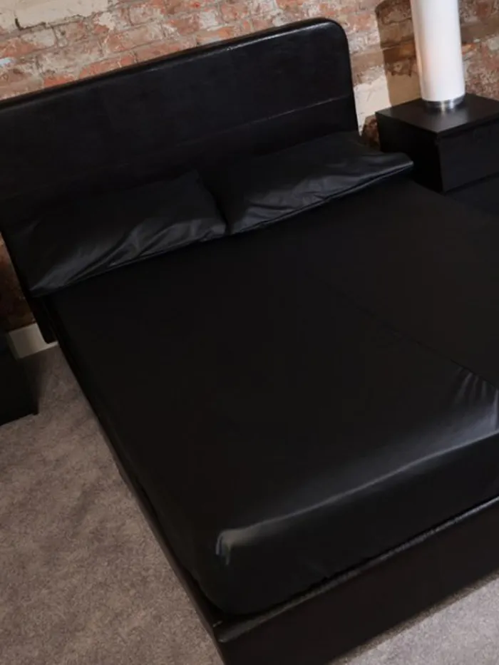 Leatherette Fitted King Size Sheet HonourSkintwocom Vibrators