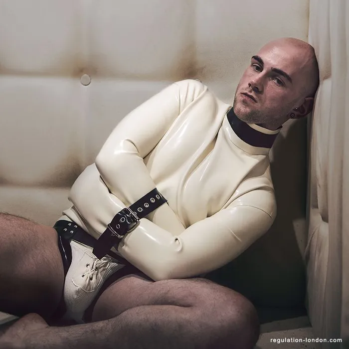 REGULATION Dildos Rubber Straitjacket