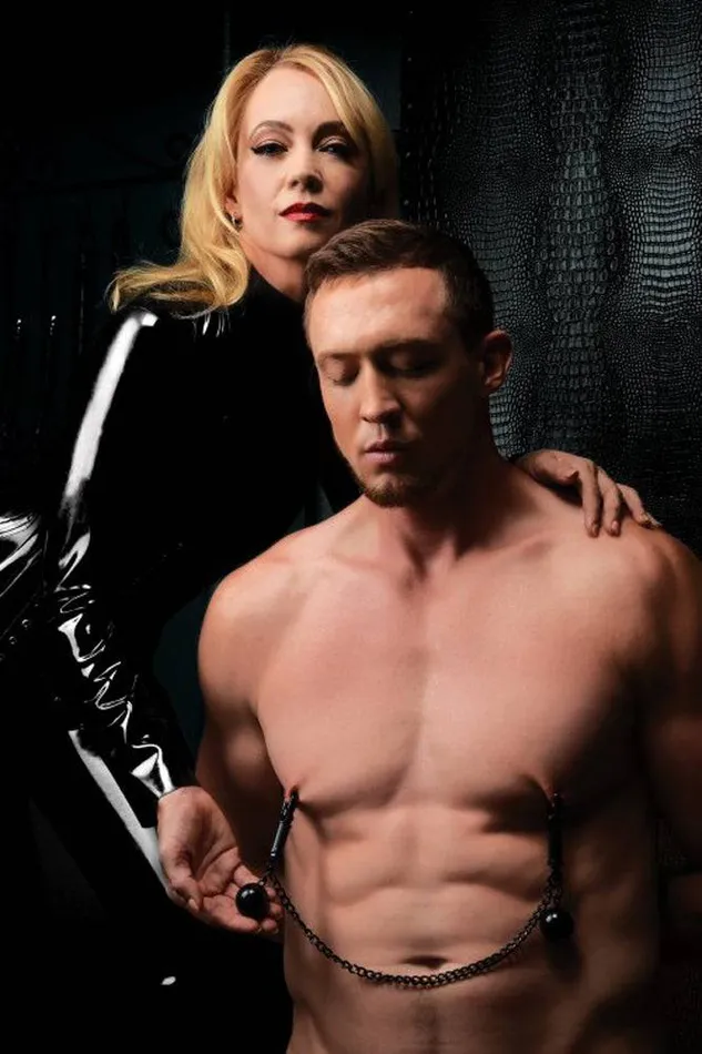 Male Sex Toys XR Brands XR Brands Mistress by Isabella Sinclaire Nipple Clamps w Ball Weights Chain